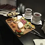 Szálloda Alt Cues