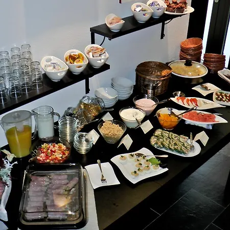 Alt Cues ברנקסטל - קיס