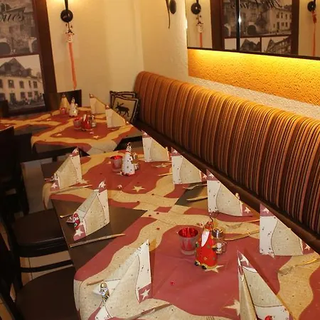 Alt Cues 贝恩卡斯特尔-屈斯